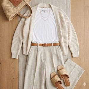 Like New Banana Republic White Shirt Classic, Versatile Wardrobe Essential Large